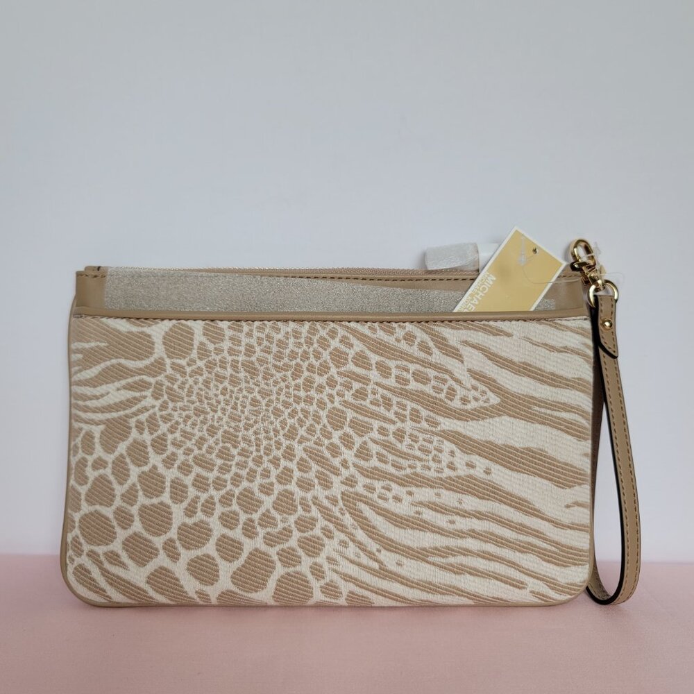 MICHAEL KORS Jet Set Charm Signature Logo Wristlet/Pouch- Camel Multi ⭐ - Picture 7 of 16